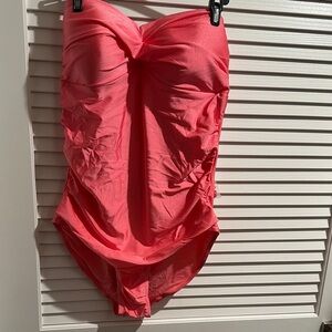 NWT Nicole Miller One Piece Twist Front Ruched Swimsuit with removable Strap.
